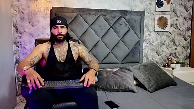 Apolo rousse1 online show from 10-06-25, 09:01