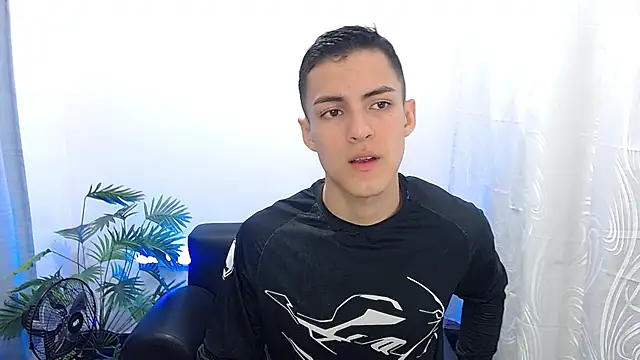 Matiius18 online show from 09-12-25, 01:44