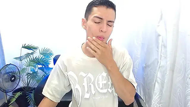 Matiius18 online show from 09-19-25, 01:45