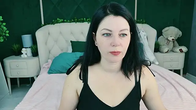 Snapshot of Nina_Stane chatting on 09-23-25, 05:21 Nina Stane online show from 09-23-25, 05:21