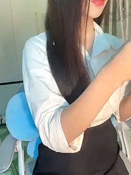 Dior baby online show from 12-18-25, 01:44