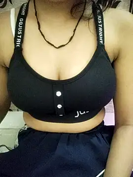 Snapshot of Nikita-Singh88 chatting on 10-18-25, 03:42 Nikita-Singh88 online show from 10-18-25, 03:42