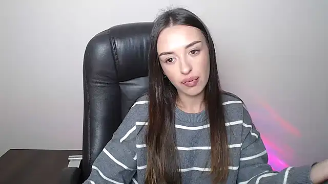 BonnieX  online show from 11-30-25, 12:20