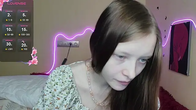 AliceHaris online show from 10-29-25, 03:42