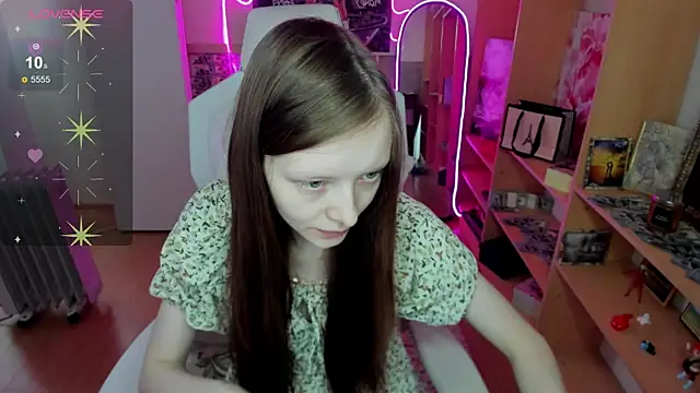 AliceHaris online show from 11-12-25, 03:18
