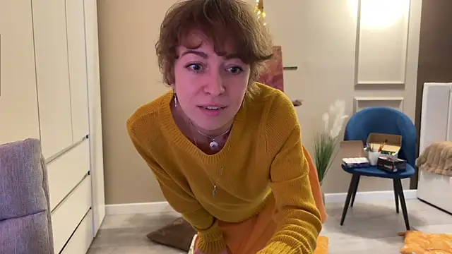 daniellia  online show from 10-31-25, 09:21