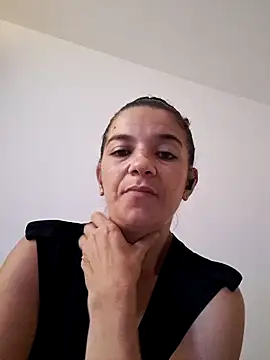 alinaalinutzq online show from 09-10-25, 02:28