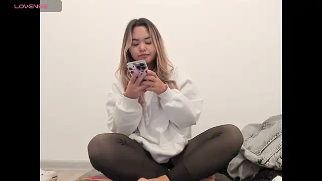 saika blush online show from 10-06-25, 04:21