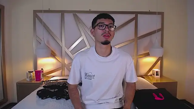 Jaxon Carter online show from 12-14-25, 12:27