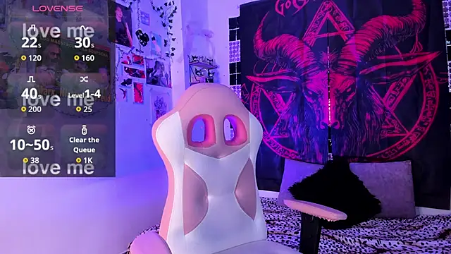 Snapshot of UchikyDoll chatting on 02-13-26, 11:45 UchikyDoll online show from 02-13-26, 11:45