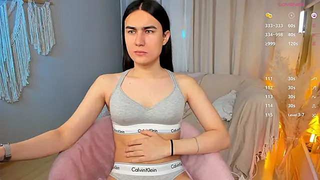 HeyAlena online show from 11-12-25, 06:14