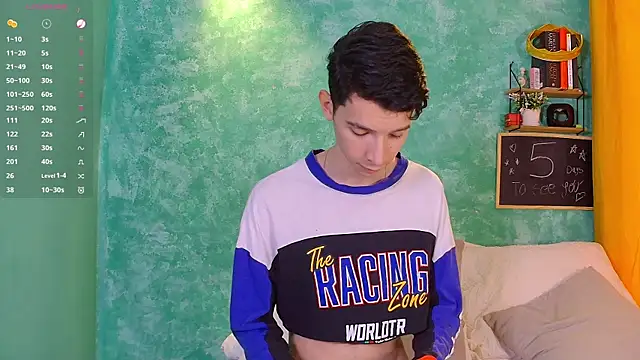 Snapshot of VicenteFerrer chatting on 10-17-25, 08:22 VicenteFerrer online show from 10-17-25, 08:22