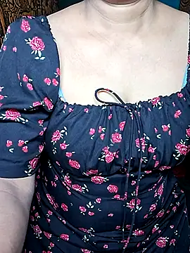 Snapshot of Mon-Shot9 chatting on 09-19-25, 09:04 Mon-Shot9 online show from 09-19-25, 09:04