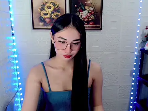 lovelysassy online show from 10-12-25, 09:03