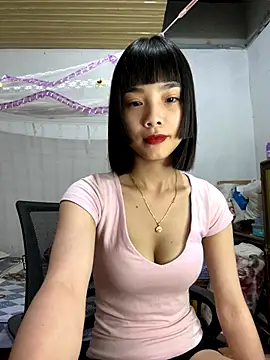 Snapshot of andymi1 chatting on 09-09-25, 07:30 andymi1 online show from 09-09-25, 07:30