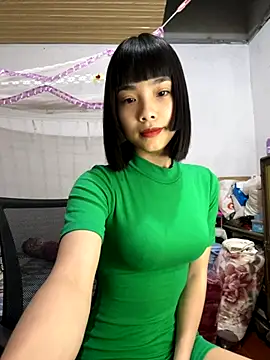 Snapshot of andymi1 chatting on 09-13-25, 03:28 andymi1 online show from 09-13-25, 03:28