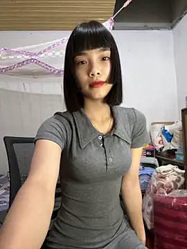 Snapshot of andymi1 chatting on 09-14-25, 04:22 andymi1 online show from 09-14-25, 04:22