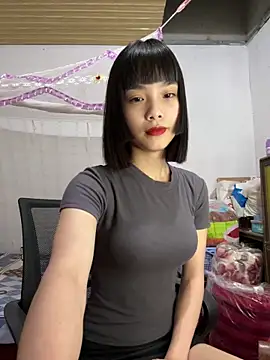 Snapshot of andymi1 chatting on 09-24-25, 08:06 andymi1 online show from 09-24-25, 08:06