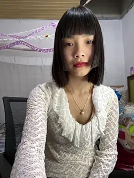 Snapshot of andymi1 chatting on 09-27-25, 03:44 andymi1 online show from 09-27-25, 03:44