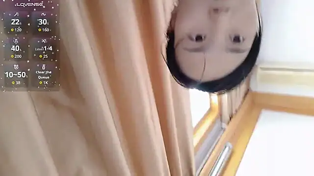 Snapshot of Haili-1 chatting on 09-14-25, 05:28 Haili-1 online show from 09-14-25, 05:28