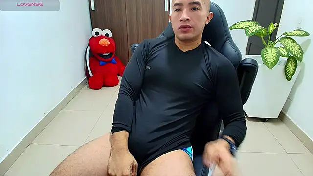 sebastian oconnor77 online show from 10-12-25, 12:37