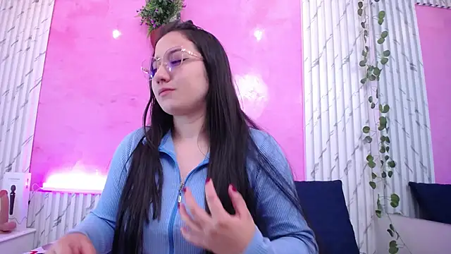 Snapshot of Abby_Bms chatting on 10-25-25, 03:47 Abby Bms online show from 10-25-25, 03:47