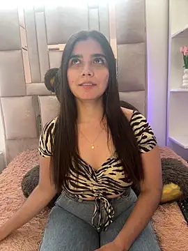 salomecute21 online show from 09-24-25, 01:47