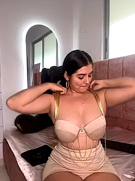 salomecute21 online show from 10-31-25, 11:55