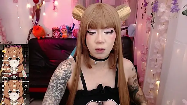 Snapshot of jadedelux_ chatting on 10-15-25, 02:39 jadedelux  online show from 10-15-25, 02:39