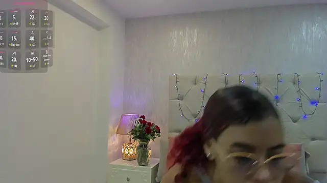 Snapshot of Pamelamiler__ chatting on 09-24-25, 11:35 Pamelamiler online show from 09-24-25, 11:35