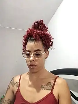 Snapshot of Pamelamiler__ chatting on 09-30-25, 04:34 Pamelamiler online show from 09-30-25, 04:34