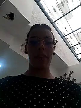 Snapshot of Pamelamiler__ chatting on 10-11-25, 12:04 Pamelamiler online show from 10-11-25, 12:04