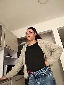 Snapshot of Pamelamiler__ chatting on 10-30-25, 11:55 Pamelamiler online show from 10-30-25, 11:55