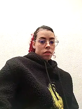 Snapshot of Pamelamiler__ chatting on 11-19-25, 12:49 Pamelamiler online show from 11-19-25, 12:49