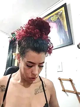 Snapshot of Pamelamiler__ chatting on 11-26-25, 10:49 Pamelamiler online show from 11-26-25, 10:49