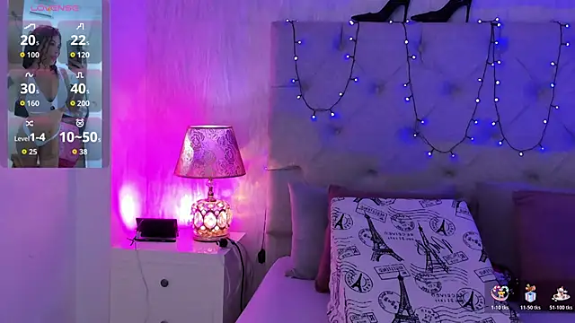 Snapshot of Pamelamiler__ chatting on 12-04-25, 01:42 Pamelamiler online show from 12-04-25, 01:42