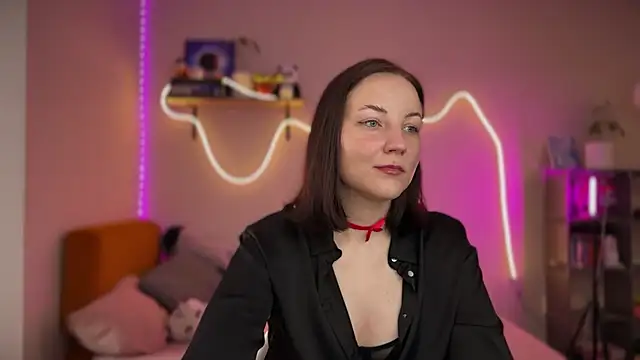 EveSunny online show from 10-10-25, 04:22