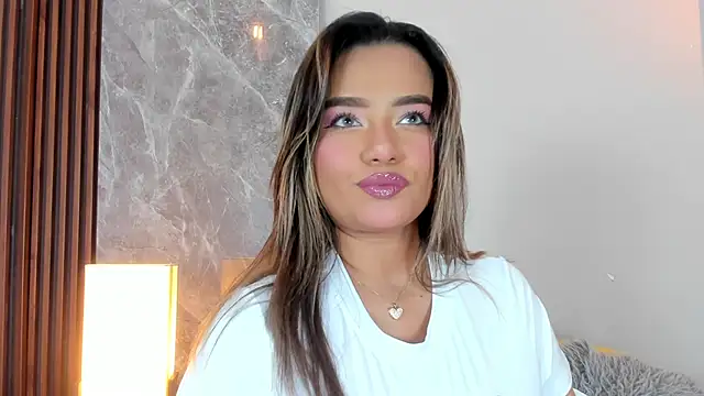 Emma hunter  online show from 10-25-25, 03:58