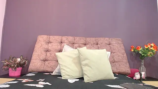 Snapshot of KateWelsin chatting on 09-11-25, 07:47 KateWelsin online show from 09-11-25, 07:47