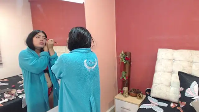 Snapshot of KateWelsin chatting on 10-24-25, 04:03 KateWelsin online show from 10-24-25, 04:03