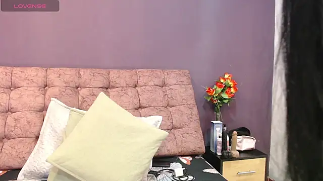 Snapshot of KateWelsin chatting on 12-16-25, 07:41 KateWelsin online show from 12-16-25, 07:41