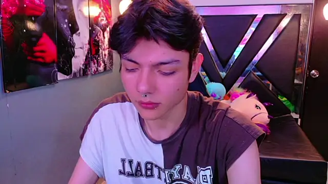 Snapshot of alandelrey57 chatting on 01-11-26, 05:34 alandelrey57 online show from 01-11-26, 05:34