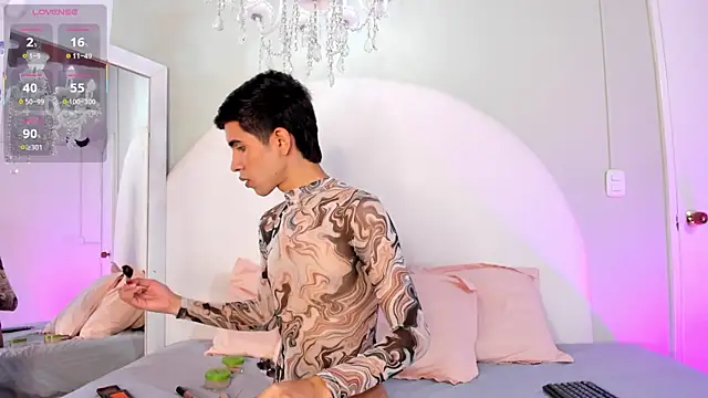 JoshuaSanzz online show from 11-21-25, 03:38