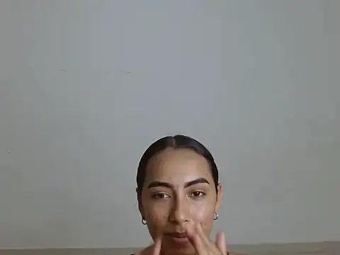 KatyCoupleHot online show from 11-05-25, 03:45