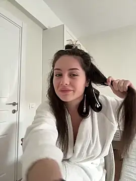 Ashley-Evans online show from 02-14-25, 08:10