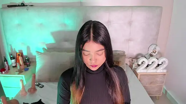 AbbyBeck online show from 10-20-25, 01:33