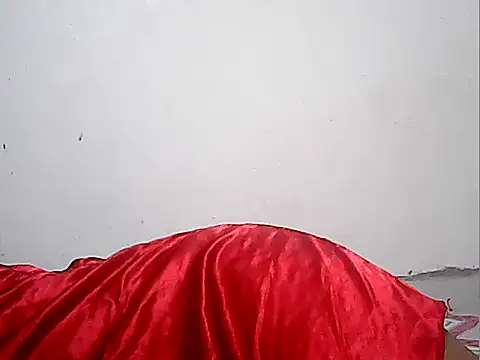 Snapshot of Juicy_69xx chatting on 12-13-25, 07:53 Juicy 69xx online show from 12-13-25, 07:53