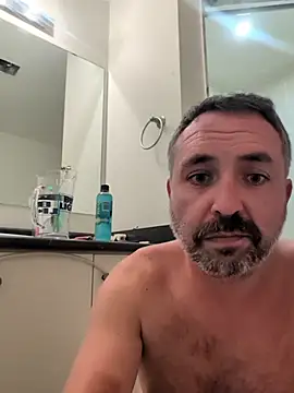 cloudymatt online show from 11-04-25, 03:16