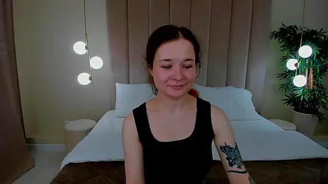 NancyJonson online show from 09-17-25, 03:30