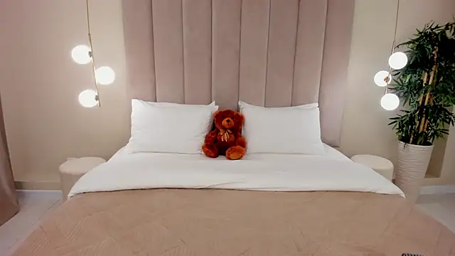 NancyJonson online show from 09-20-25, 03:29